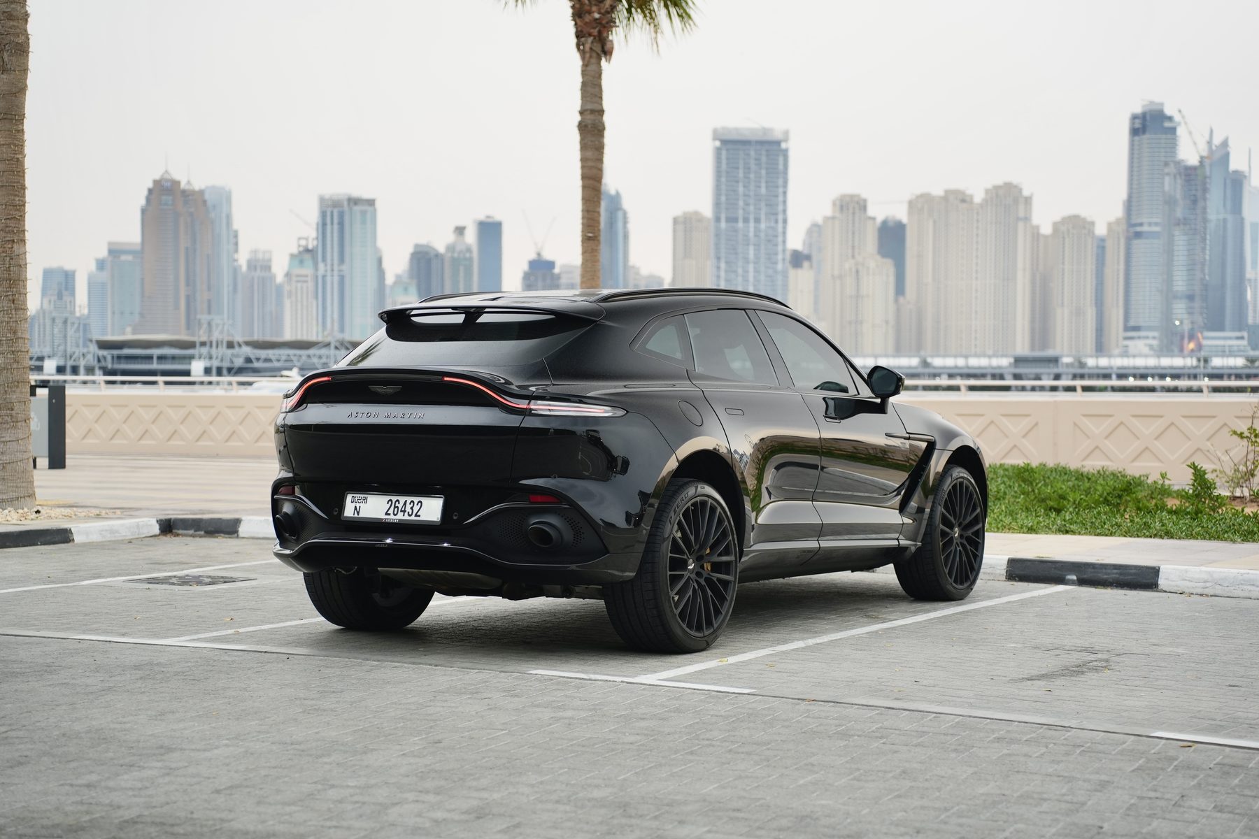 Aston Martin Dbx