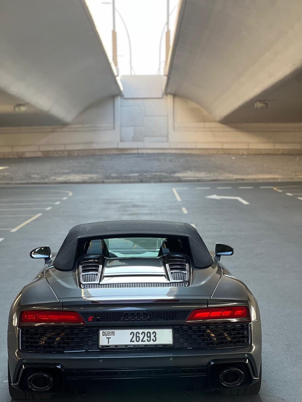 Audi R8 Spyder — photo 3