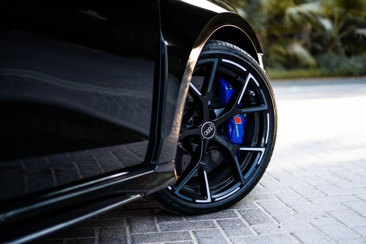 Audi RS3 — photo 5