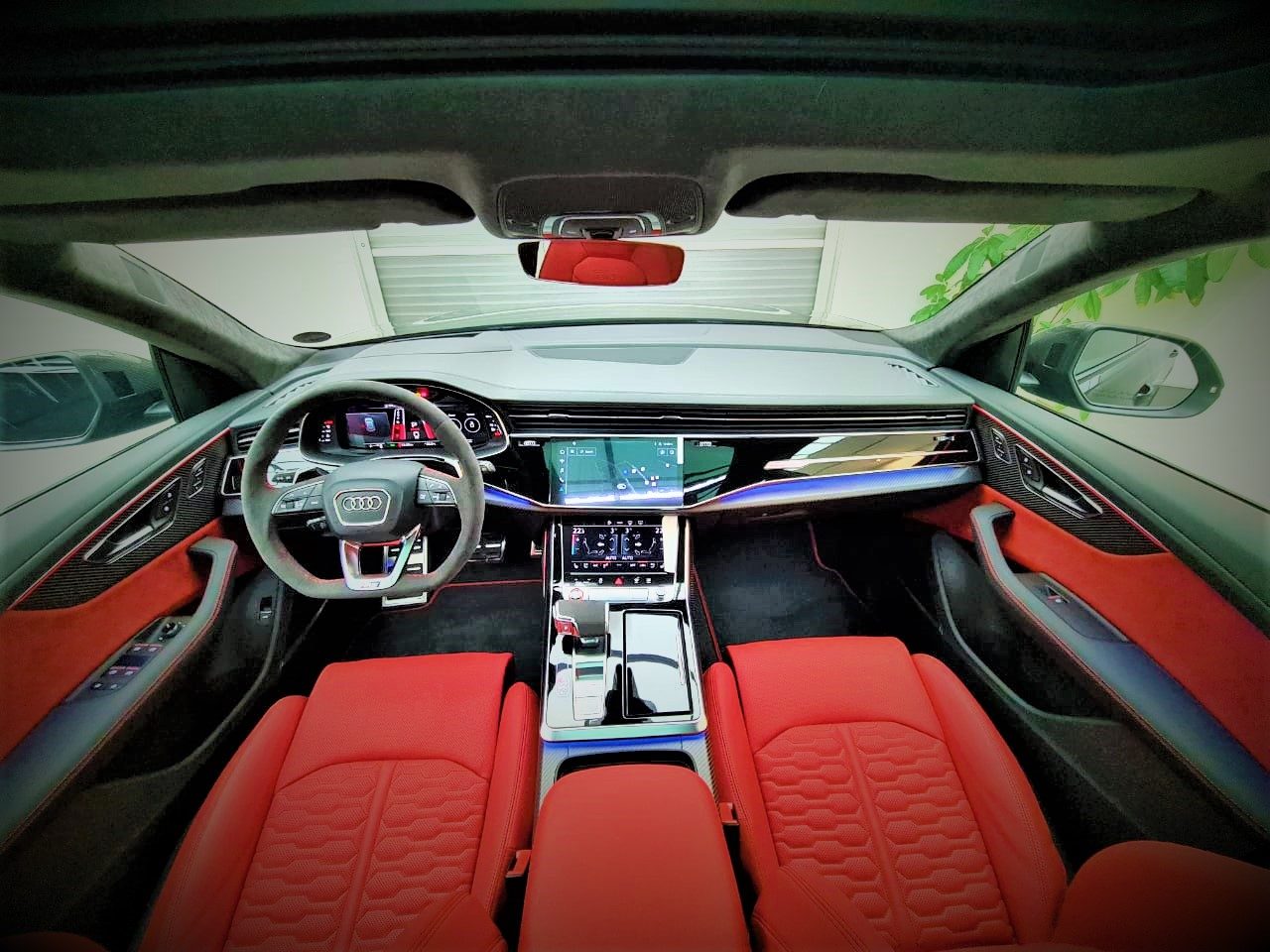 Audi RS Q8 — photo 5