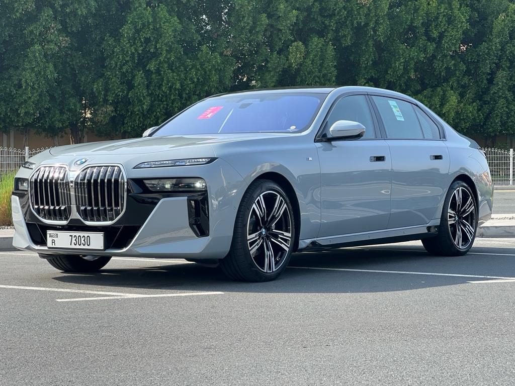 BMW 735i