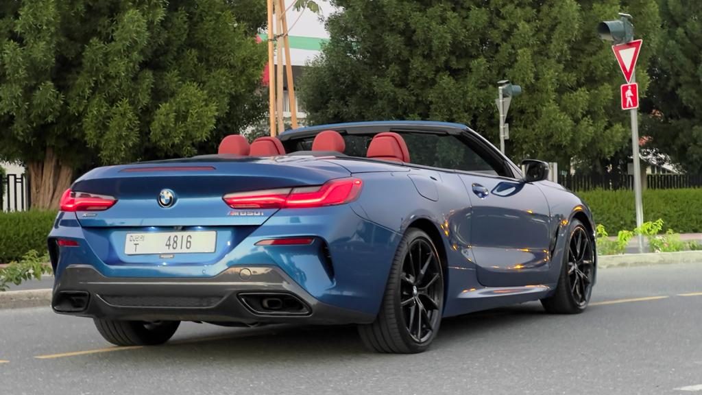 BMW 850
