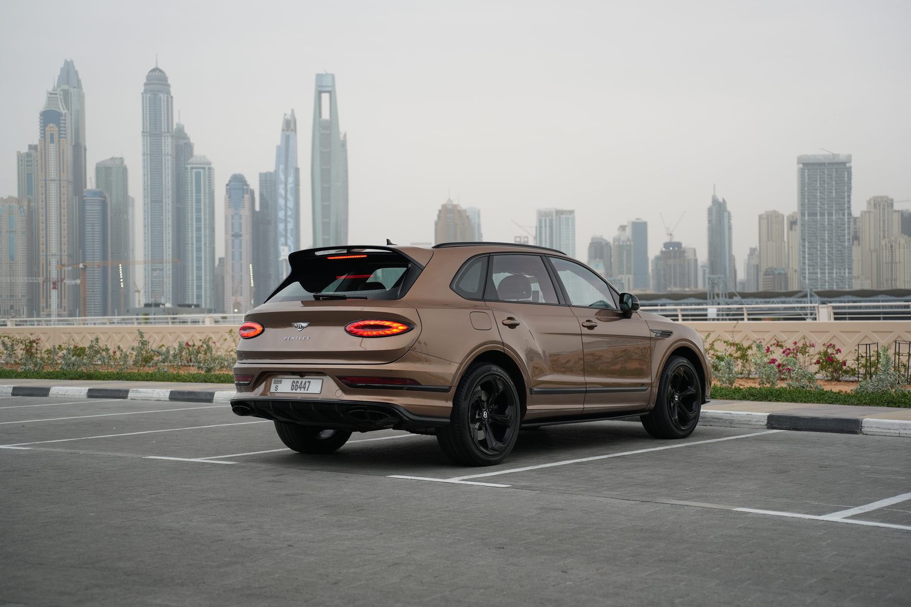 Bentley Bentayga — photo 3
