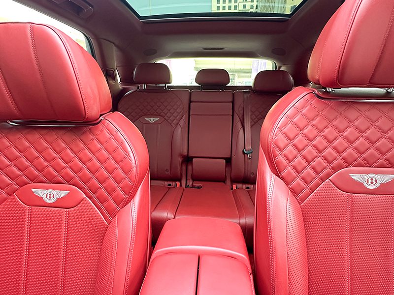 Bentley Bentayga — photo 5