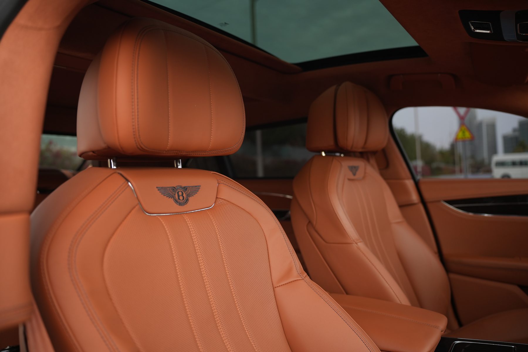 Bentley Flying Spur — photo 5