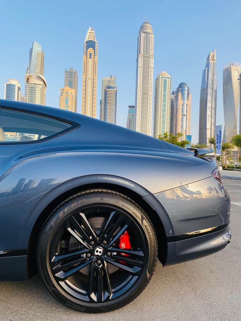 Bentley GT
