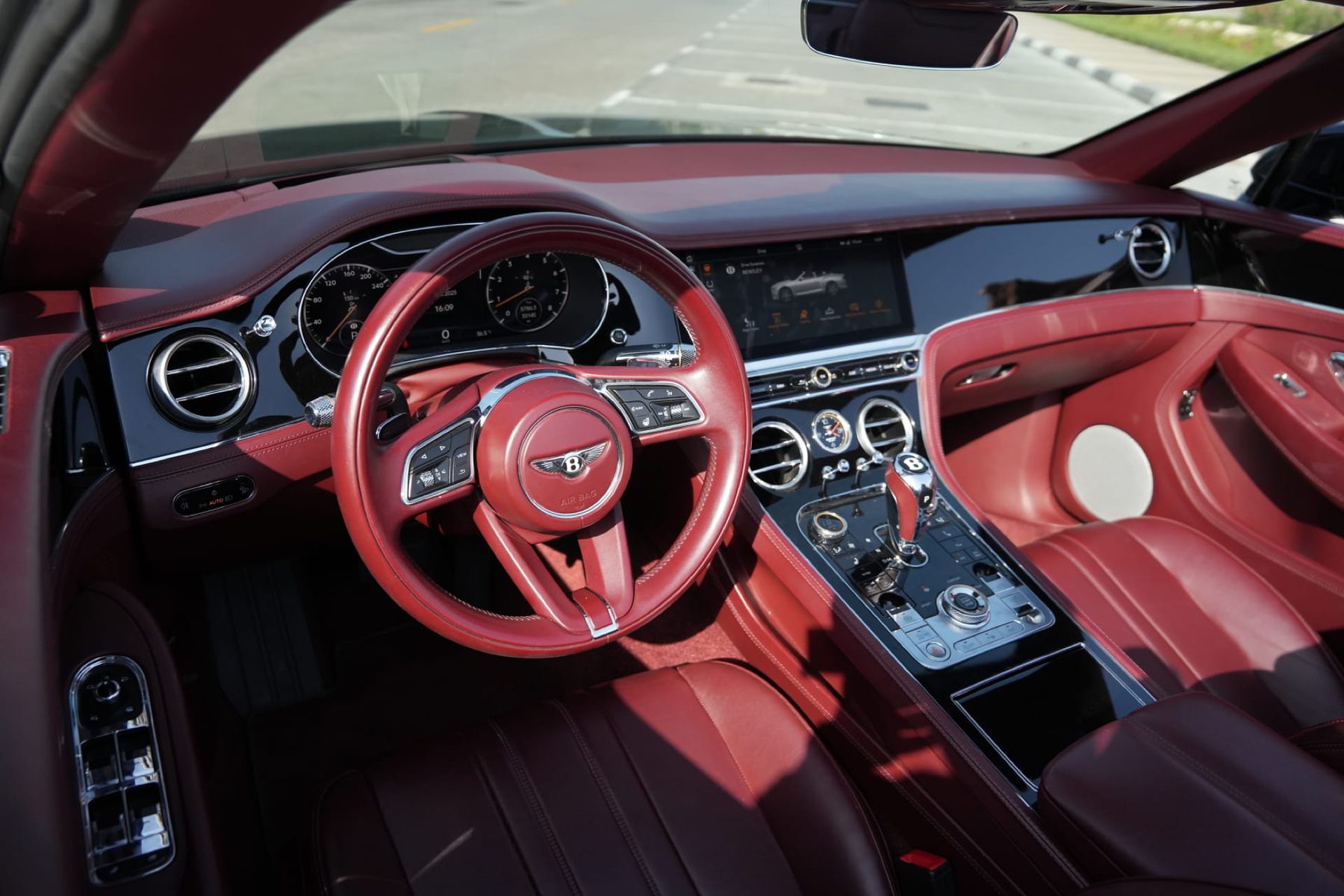 Bentley GTC — photo 5