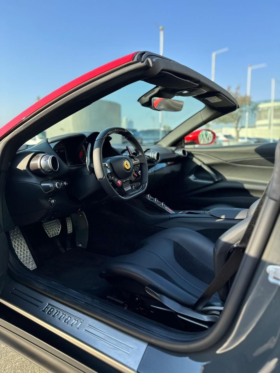 Ferrari 812 Superfast — photo 4