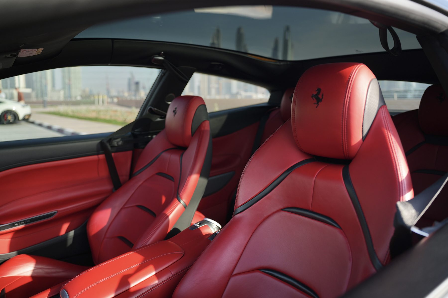 Ferrari F8 Gtc4 Lusso — photo 5