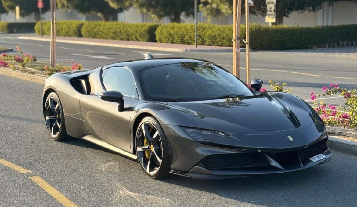 Ferrari SF90