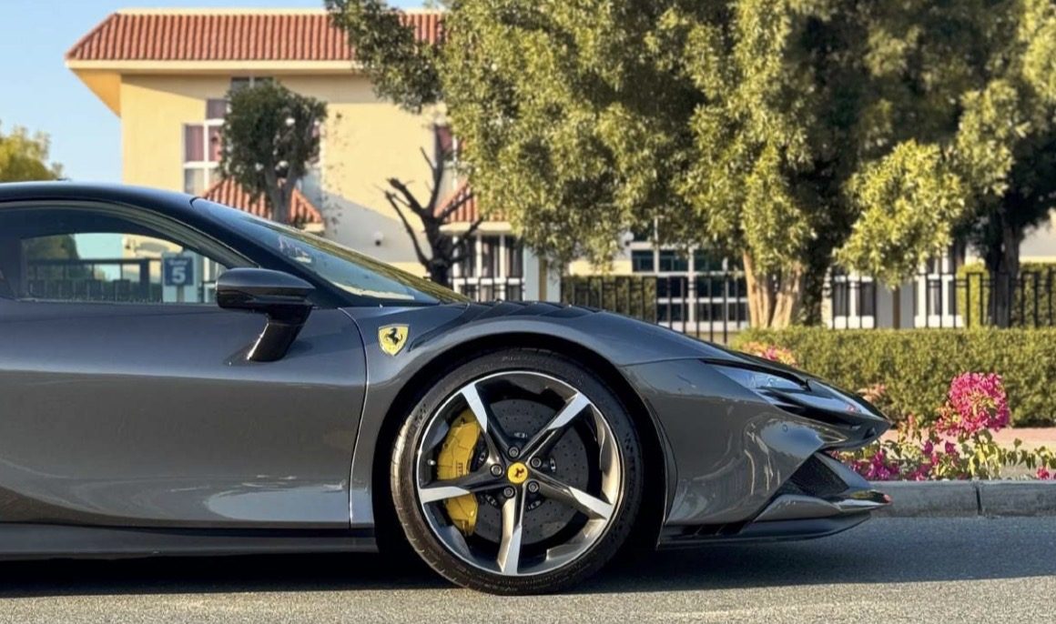 Ferrari SF90 — photo 4