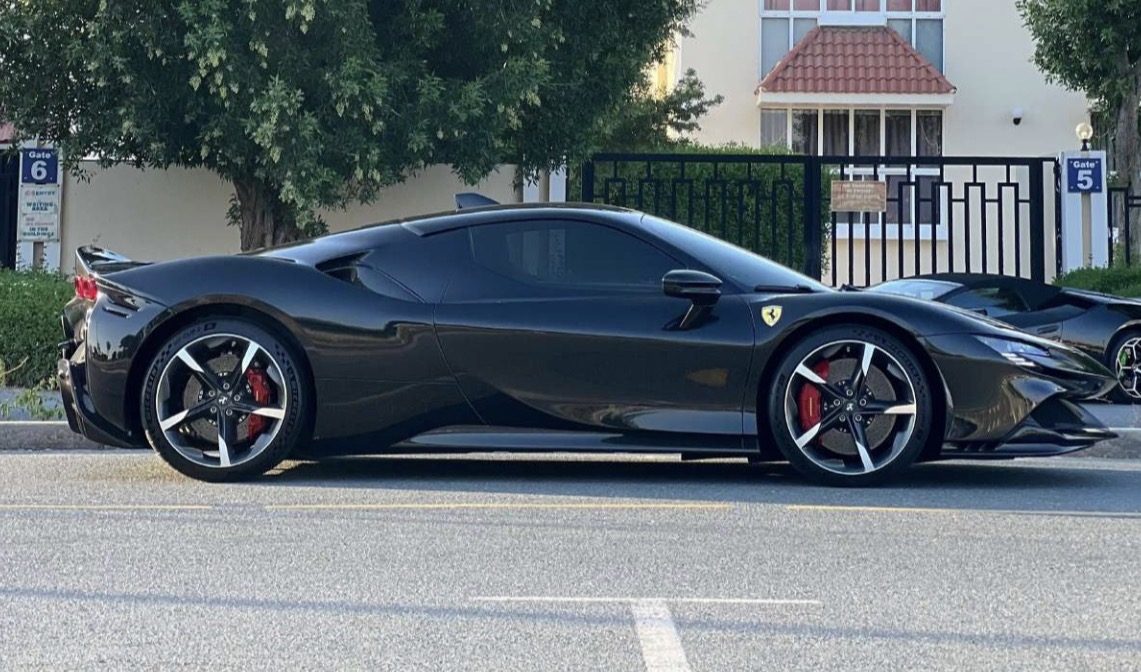 Ferrari SF90