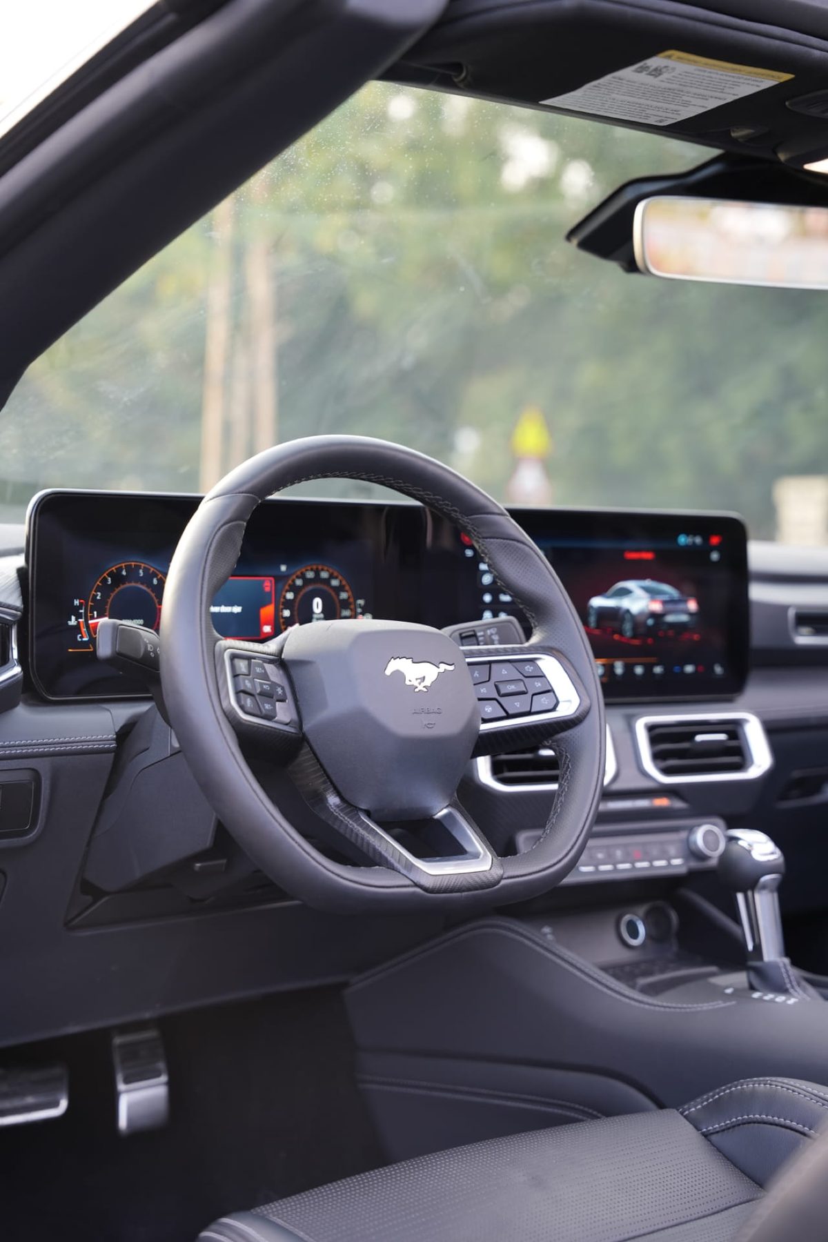 Ford Mustang GT — photo 4