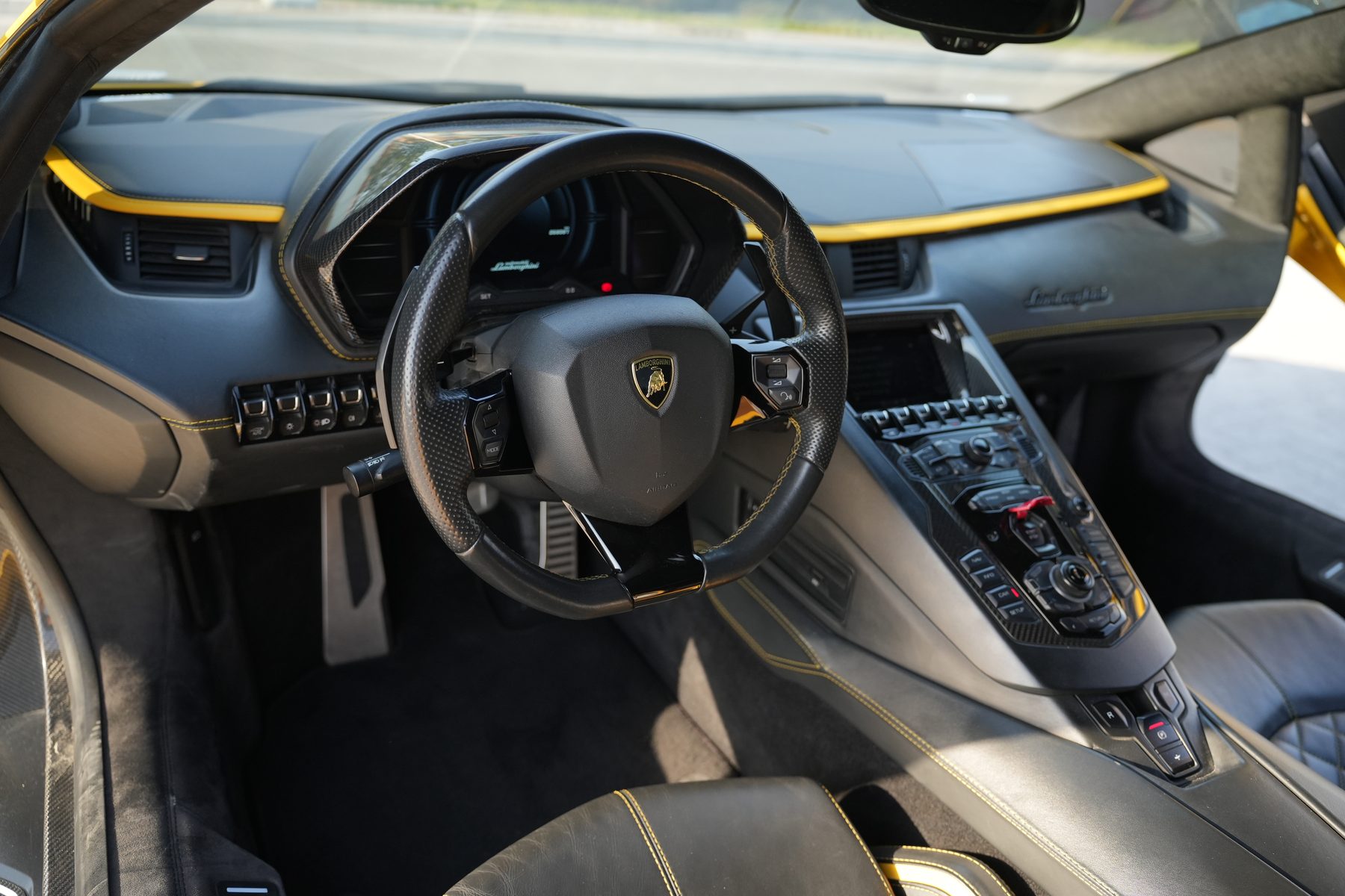 Lamborghini  aventador S — photo 3