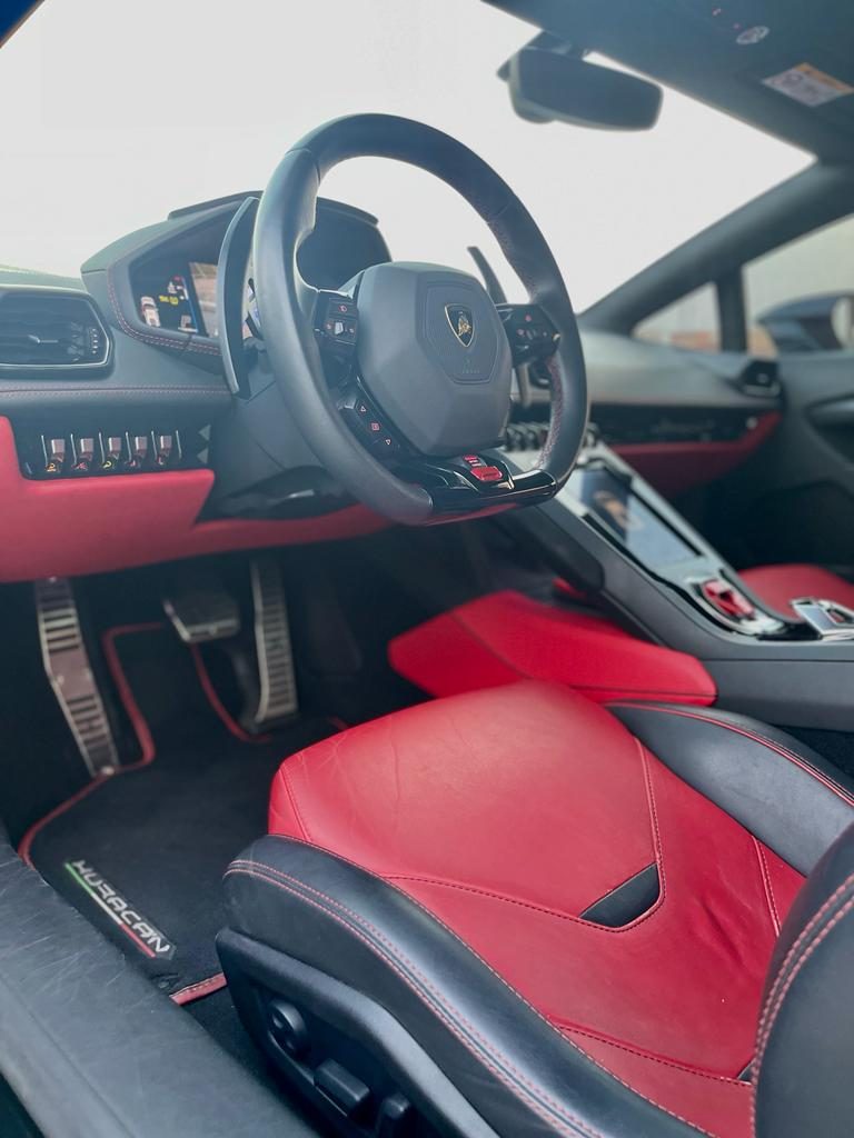 Lamborghini Huracan Evo Coupe — photo 4