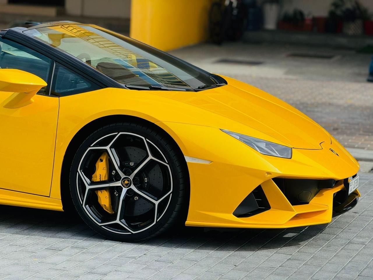 Lamborghini Huracan Evo Spyder — photo 3