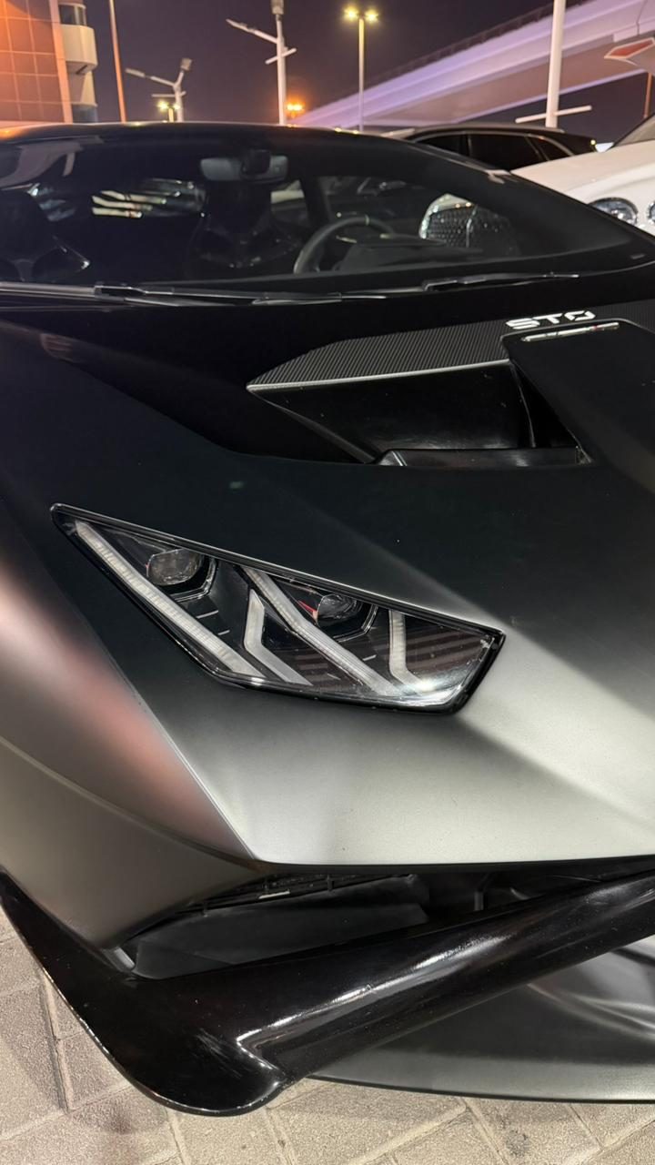Lamborghini Huracan STO