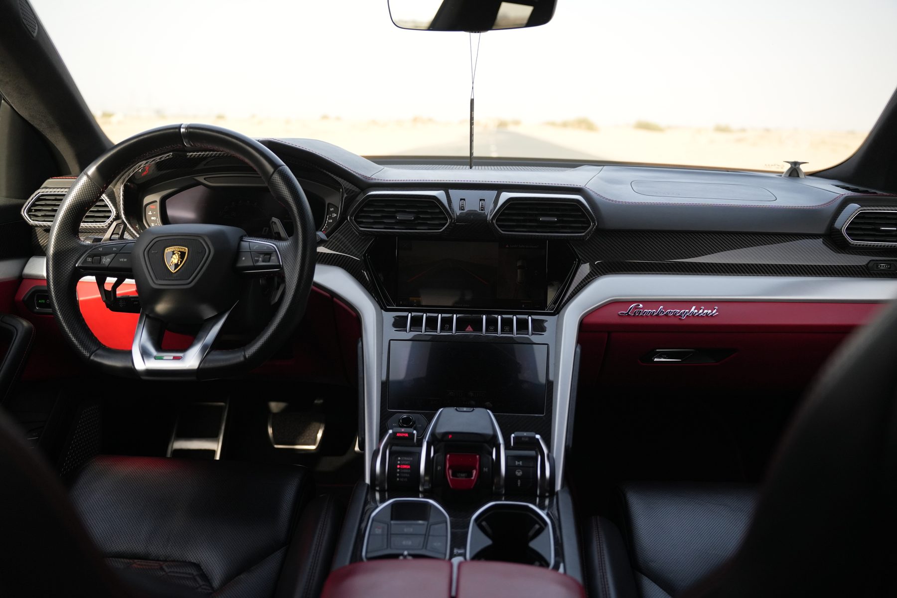 Lamborghini Urus — photo 4