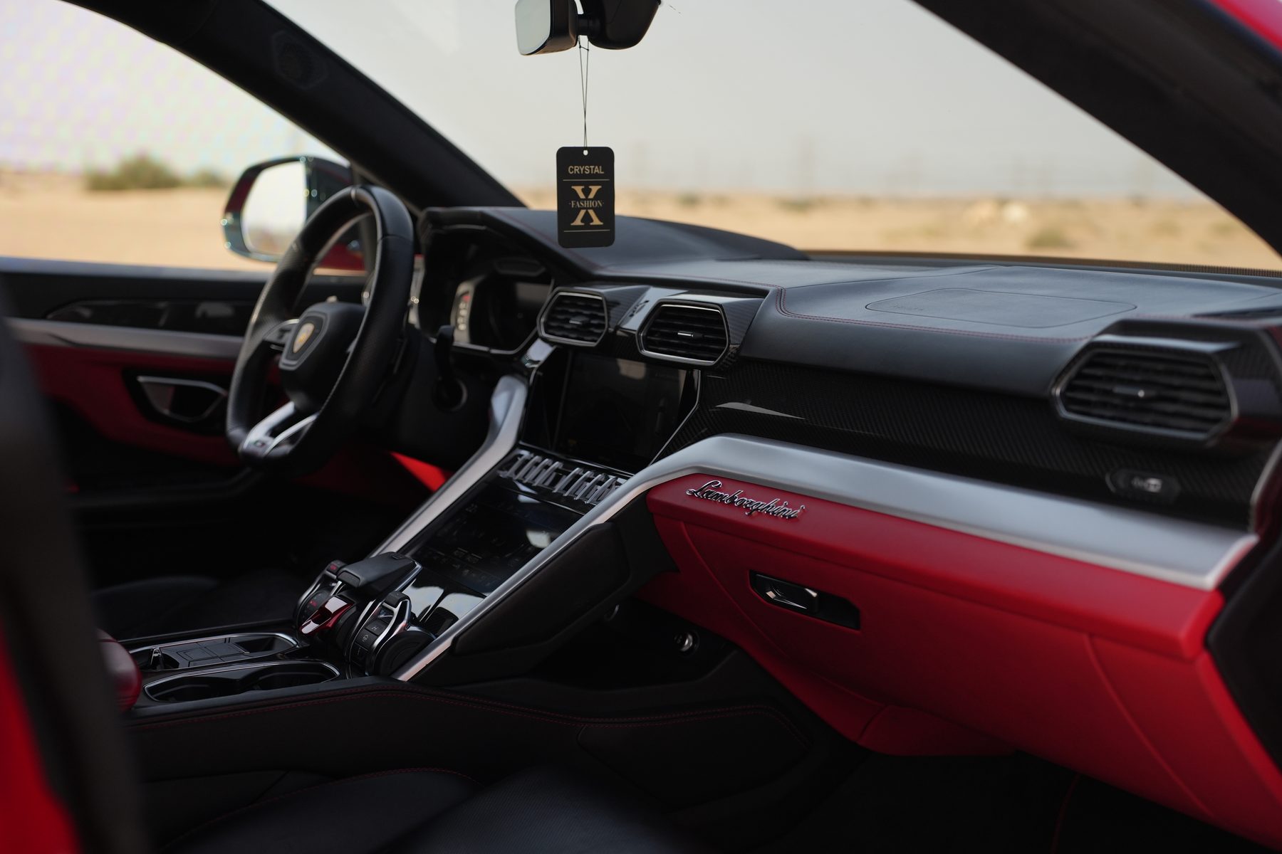 Lamborghini Urus — photo 5