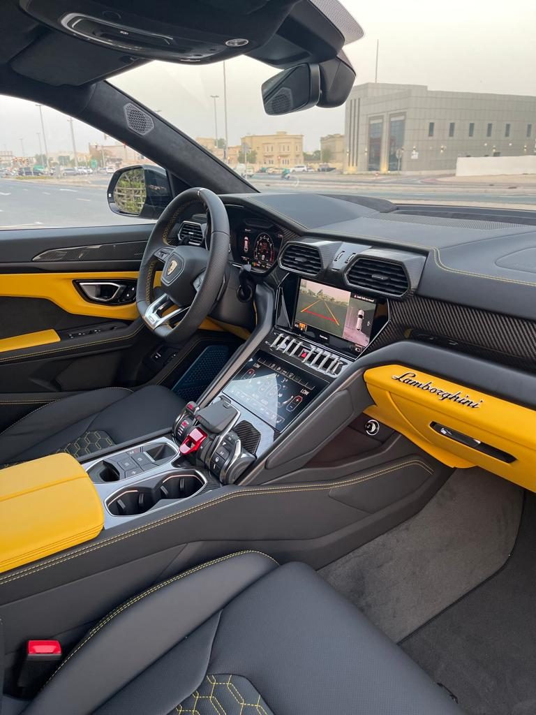 Lamborghini Urus — photo 4