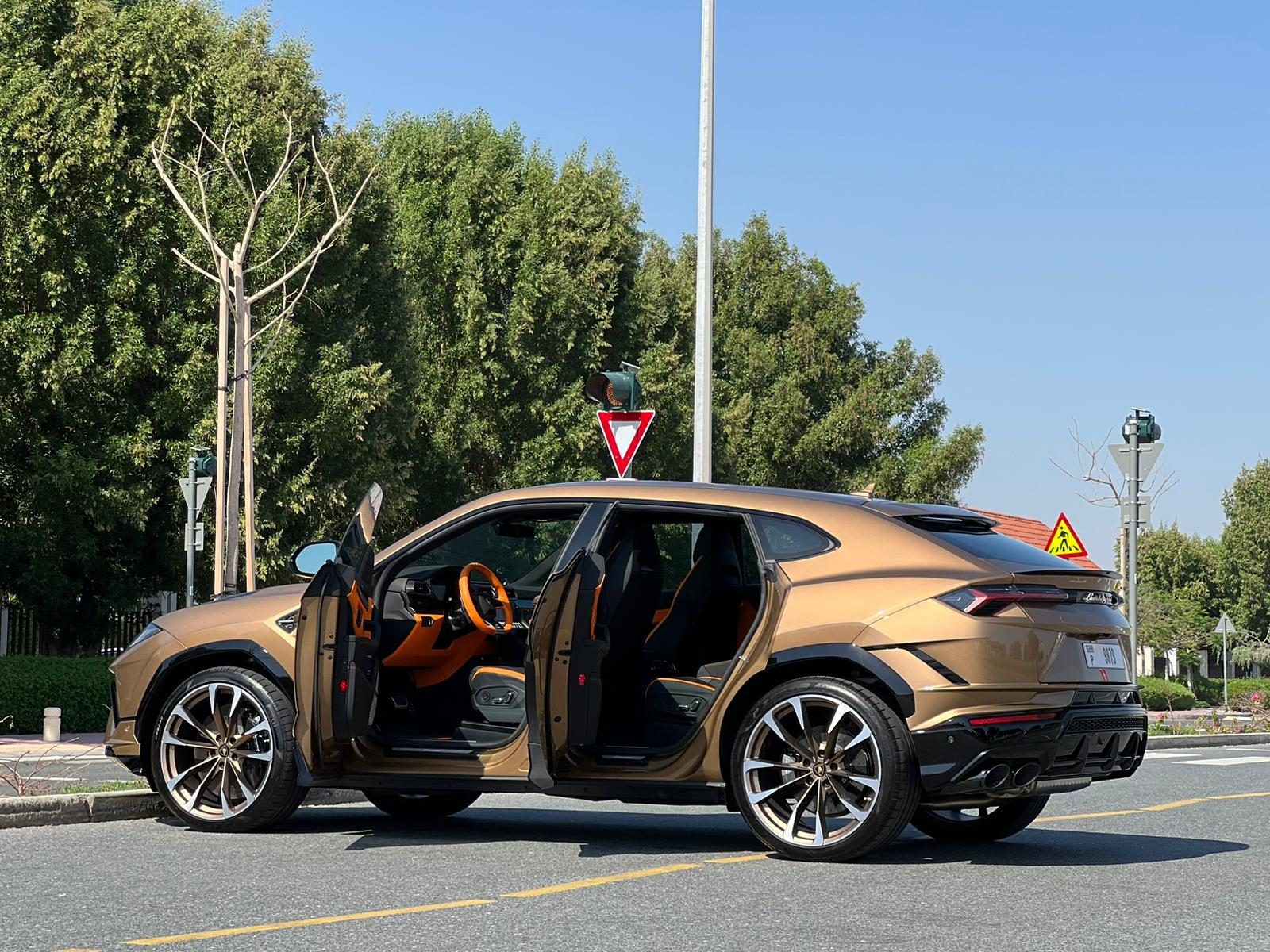 Lamborghini Urus S — photo 3