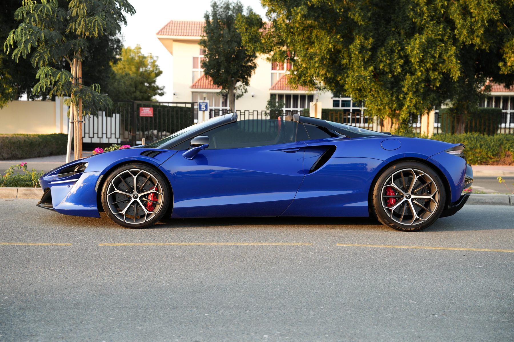 McLaren Artura Spider — photo 4
