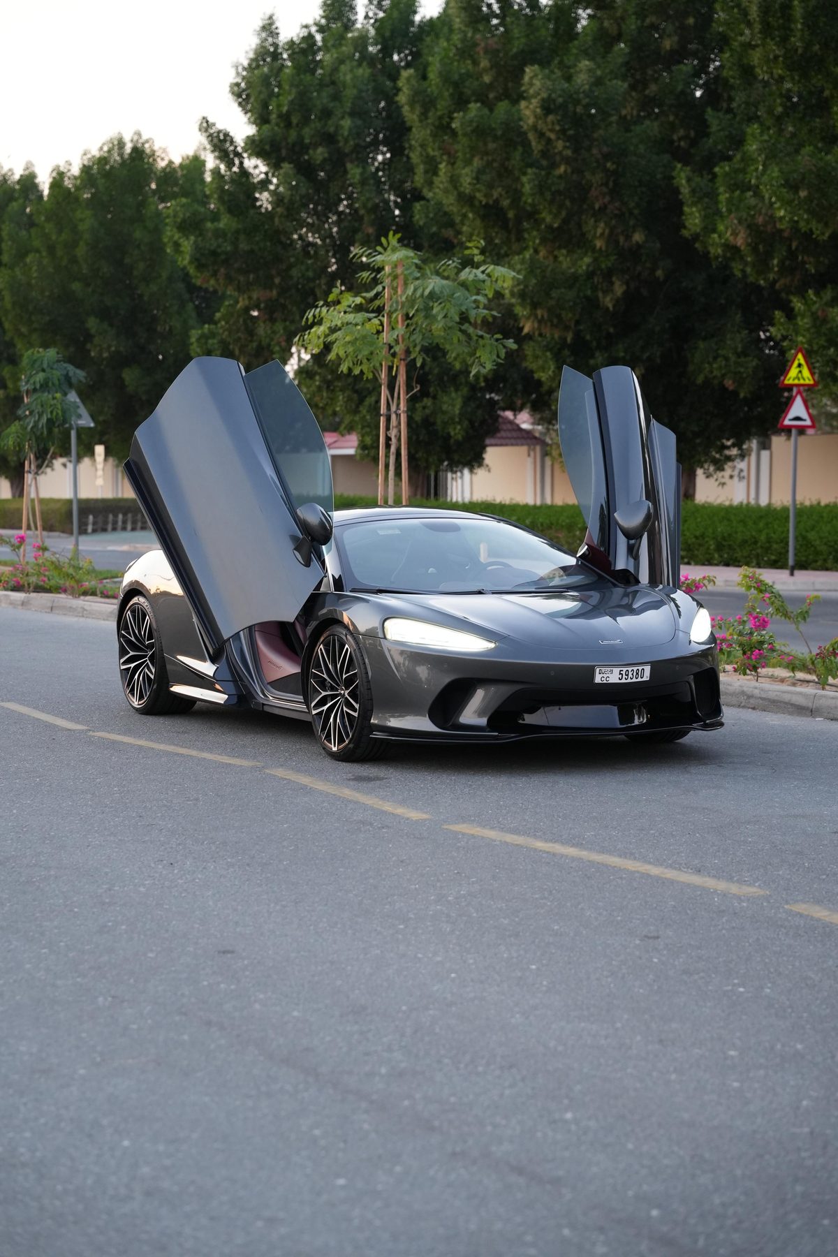 McLaren GT