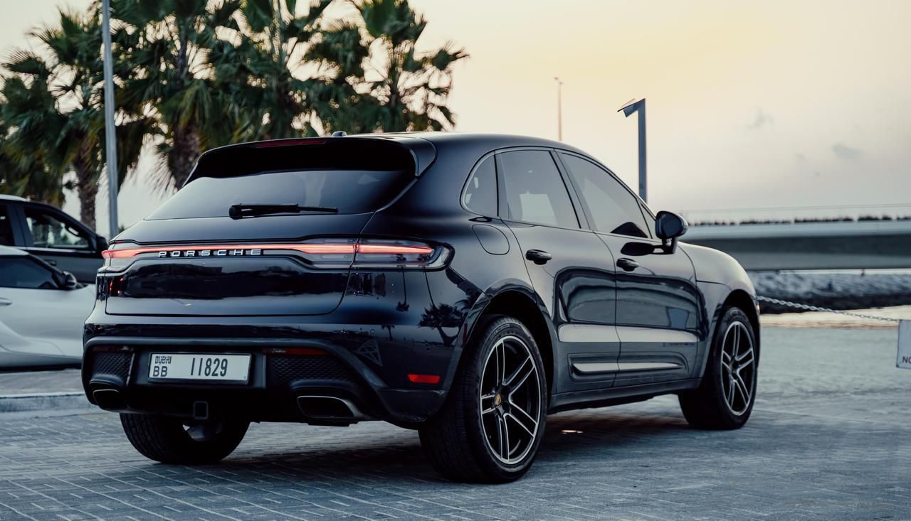 Porsche Macan — photo 6