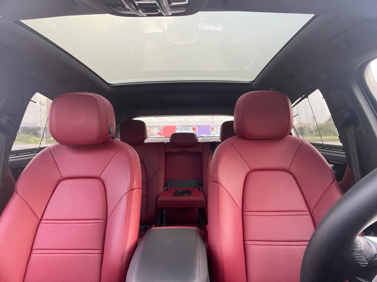 Porsche Macan — photo 5