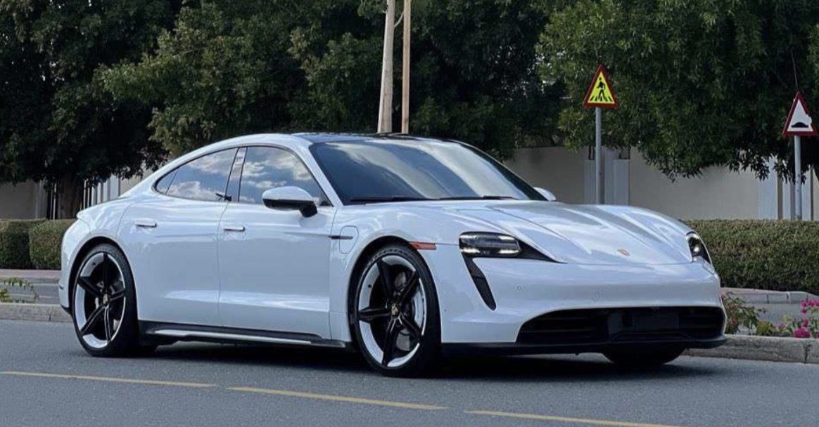 Porsche Taycan S