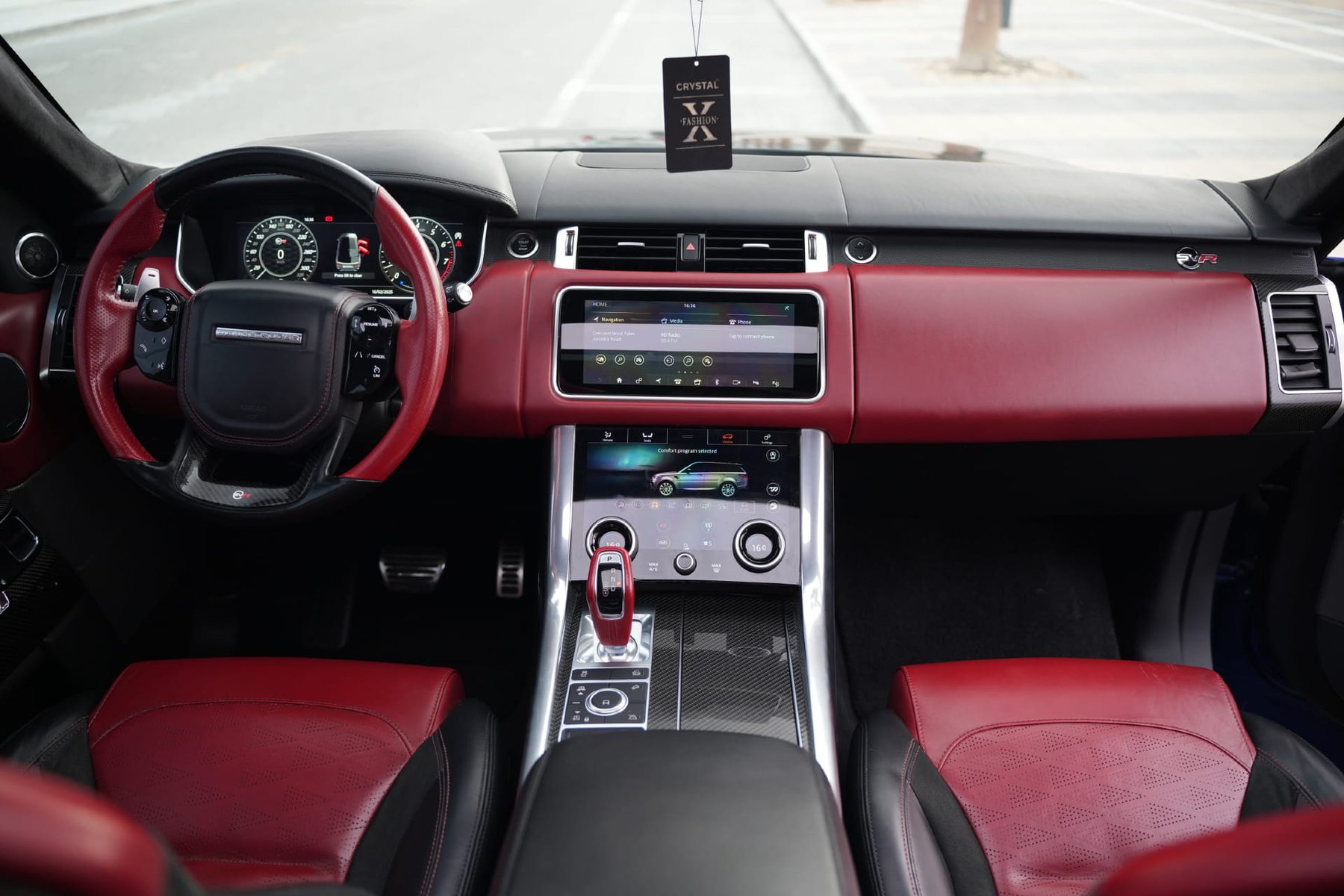 Range Rover Sport Svr — photo 4