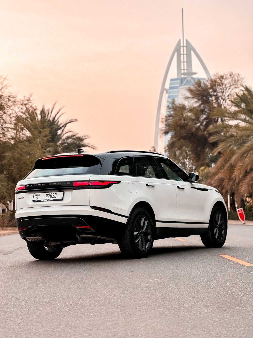 Range Rover Velar 2025 — photo 3