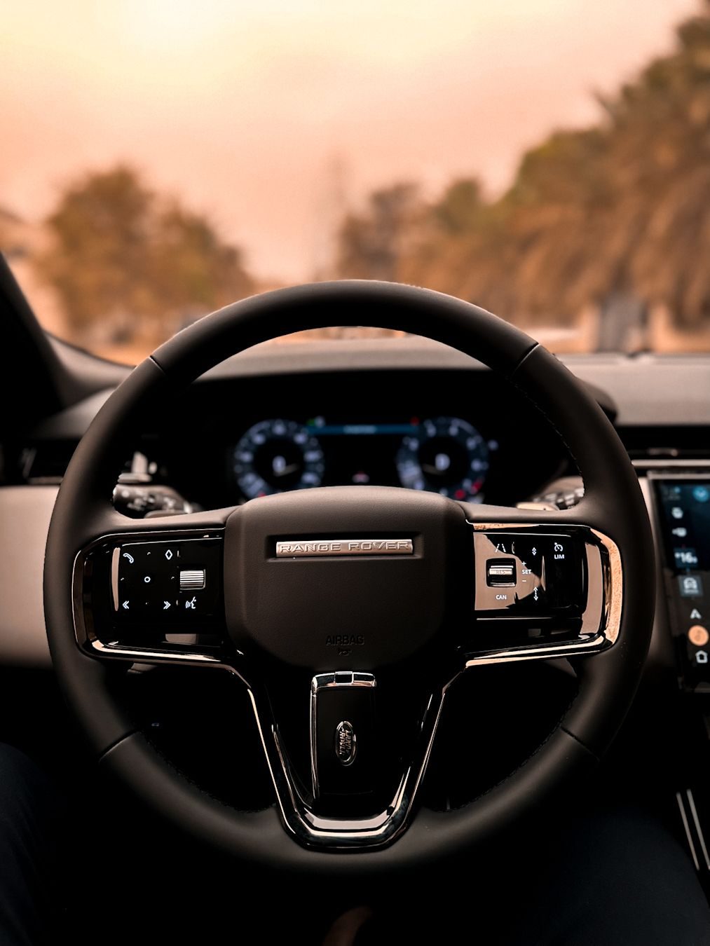 Range Rover Velar 2025 — photo 5
