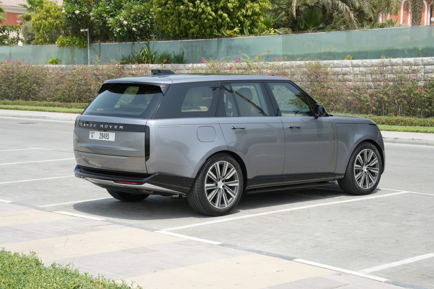 Range Rover Vogue 2025 — photo 3