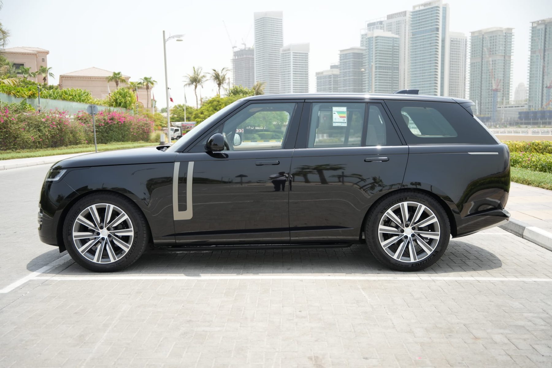 Range Rover Vogue 2025 — photo 3