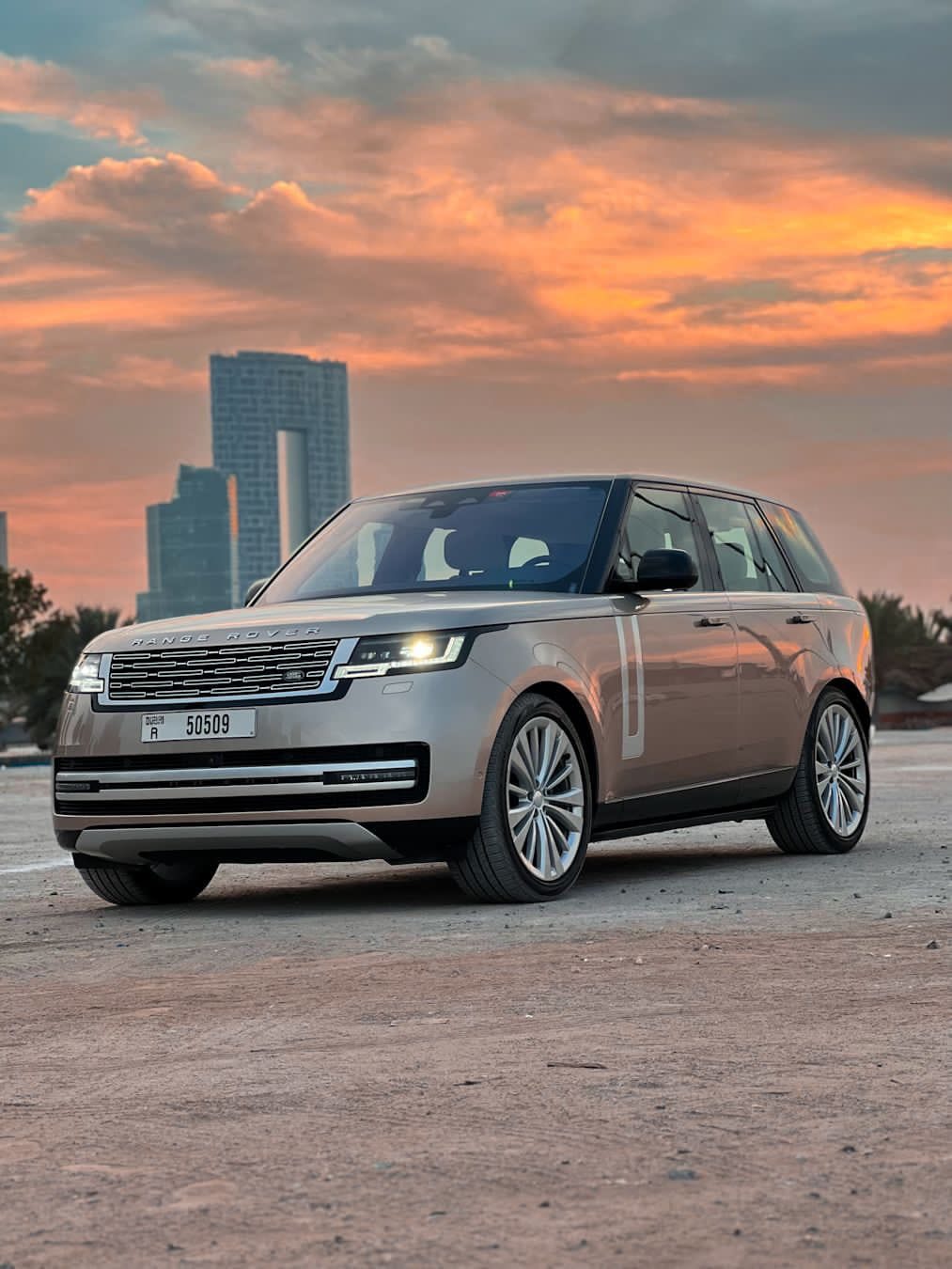Range Rover Vogue First Edition