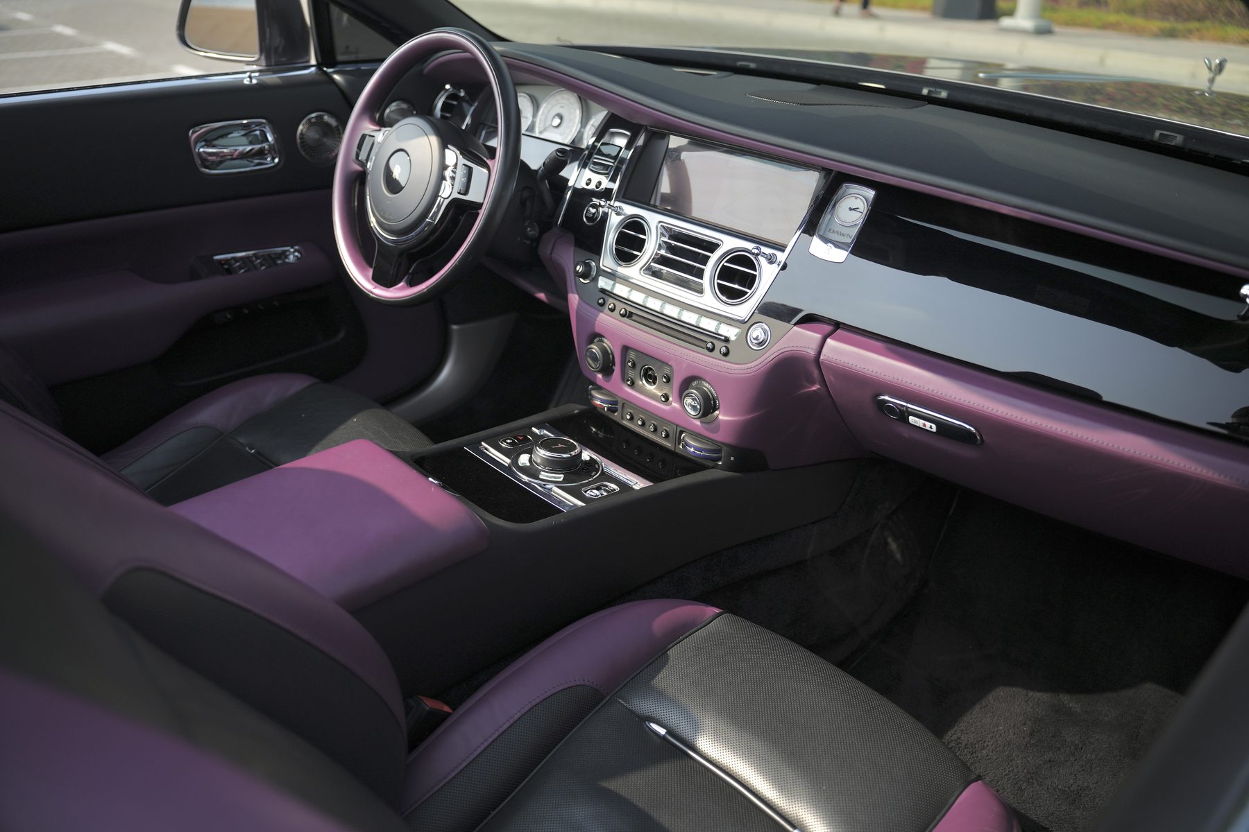 Rolls-Royce Dawn — photo 3