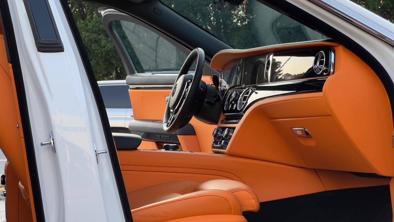 Rolls-Royce Ghost — photo 4