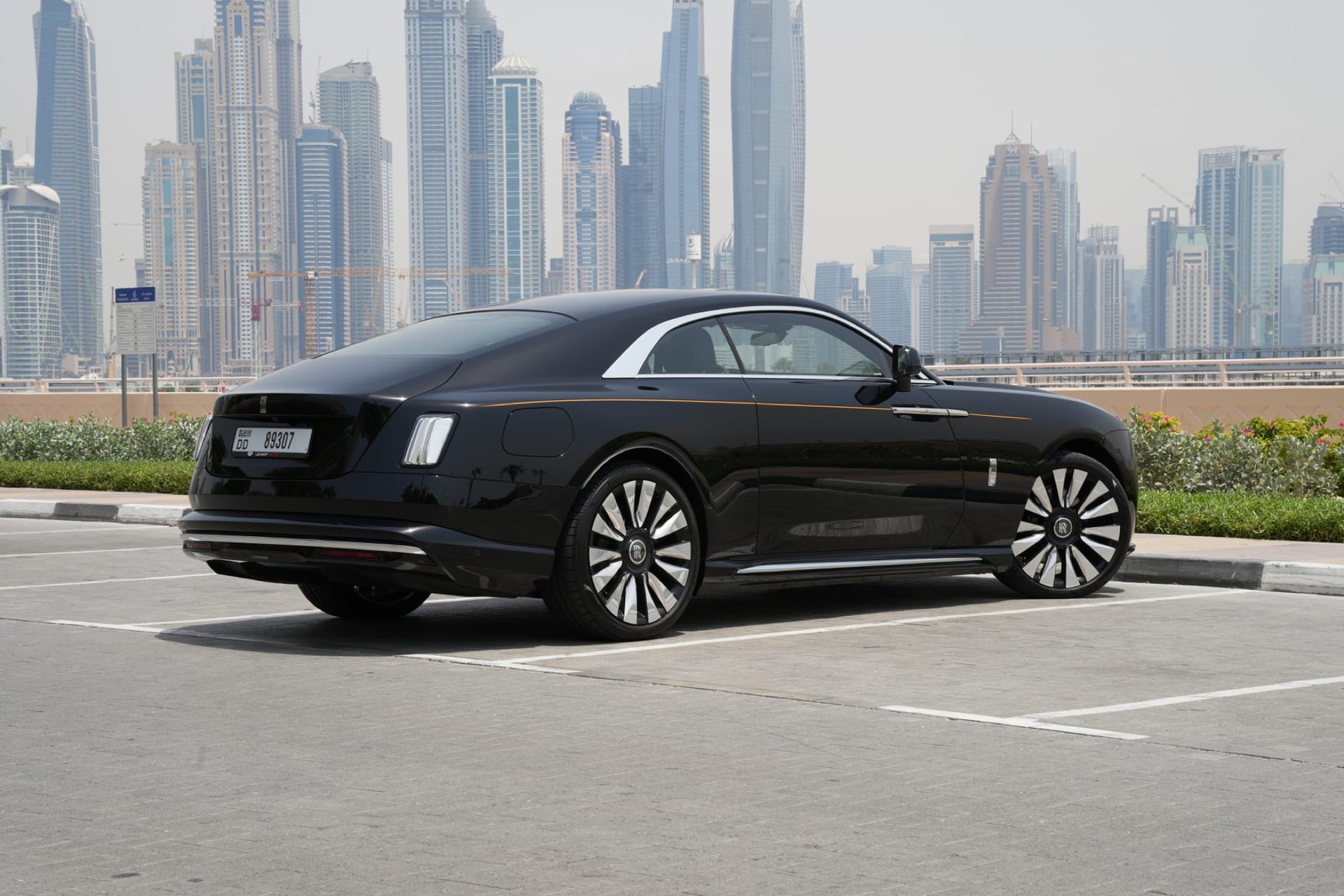 Rolls-Royce Spectre — photo 5