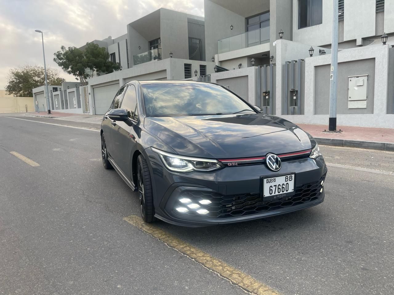Volkswagen Golf 8 GTI — photo 3