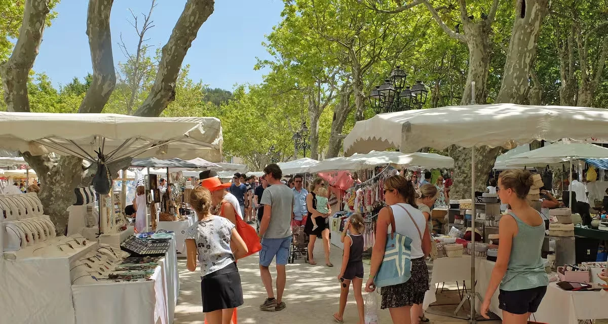 Le marché de la Place des Lices