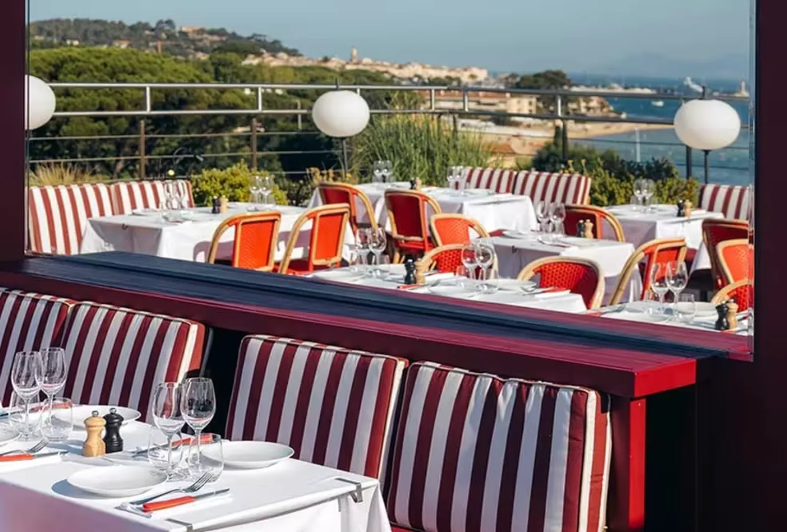 Restaurant avec vue sur le golfe de Saint-Tropez